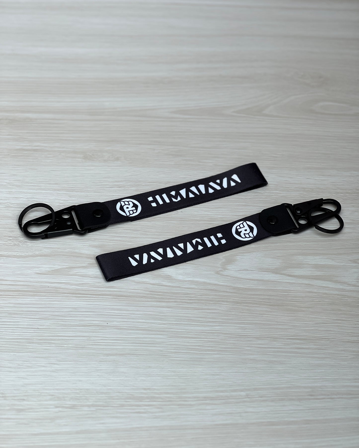 HIMALAYAN BLACK | KEYCHAIN