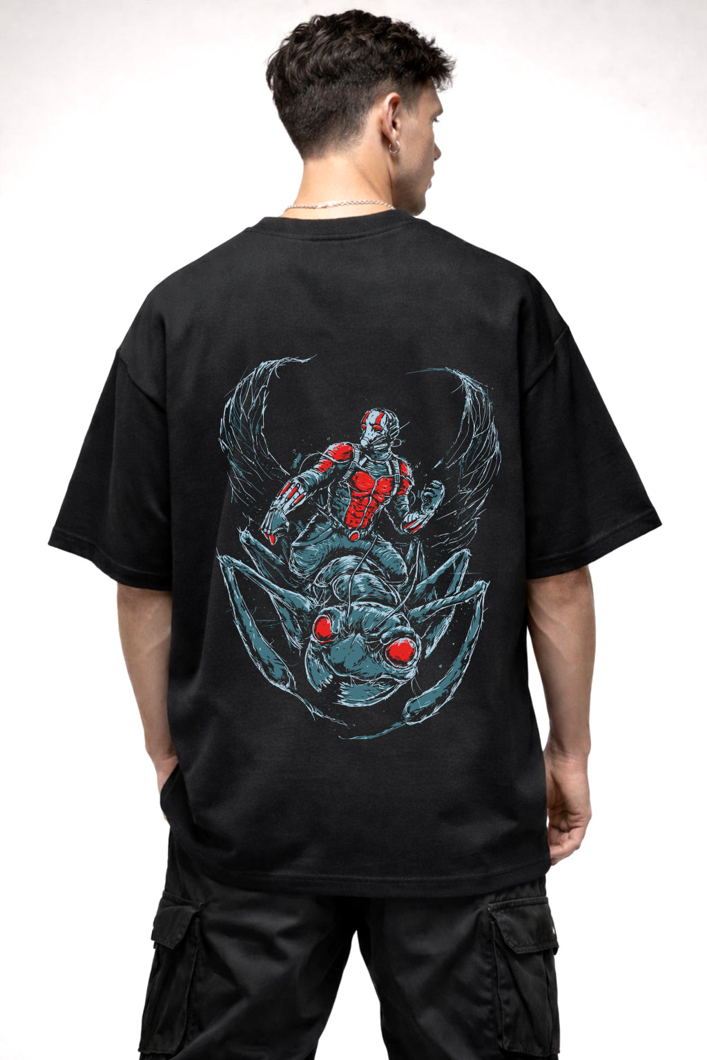 ANTMAN AND ARMED ANT GRAPHIC | BLACK OVERSIZED FIT TEE