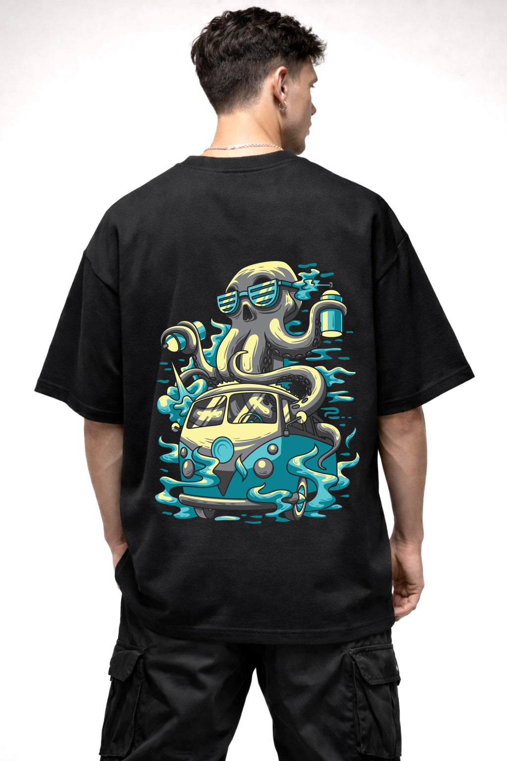CHILLING OCTOPUS  GRAPHIC | BLACK OVERSIZED FIT TEE