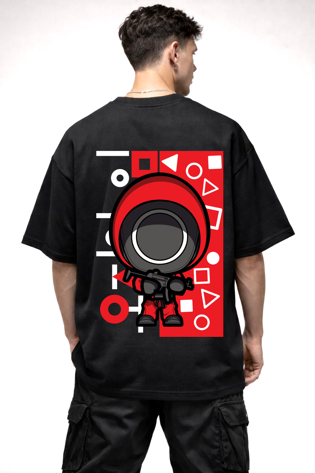 SQUID GAME GUARD CARTOON GRAPHIC | BLACK OVERSIZED FIT TEE