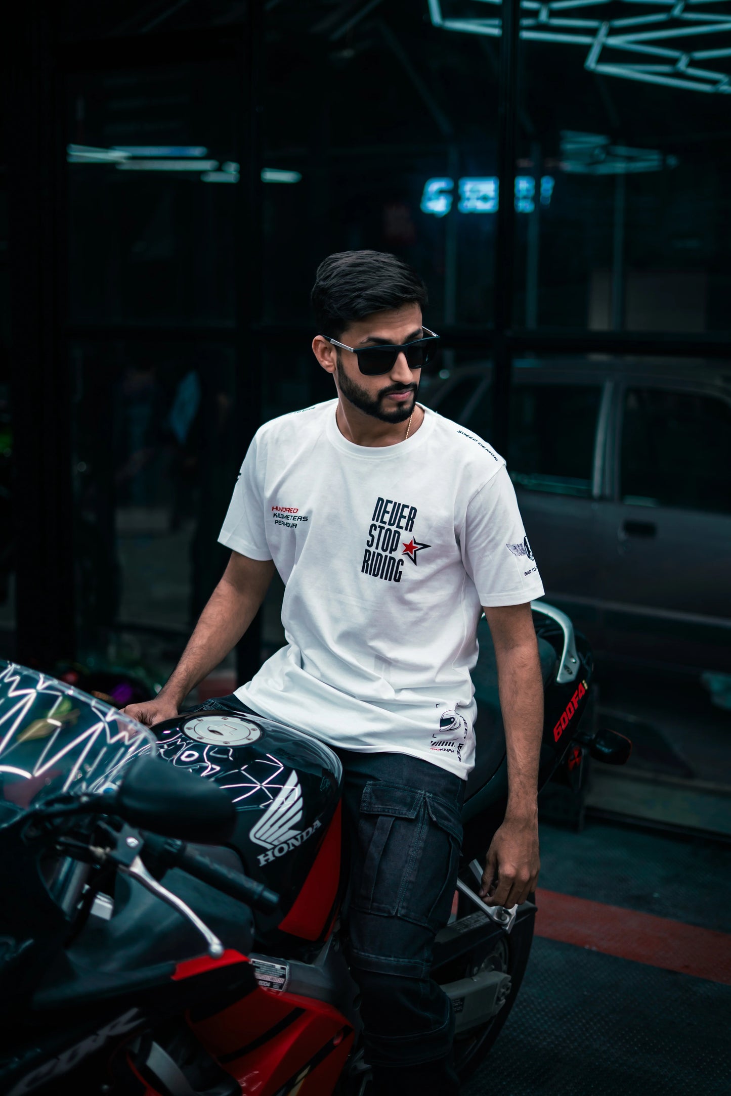 NEVER STOP RIDING - ROUND NECK T-SHIRT - WHITE