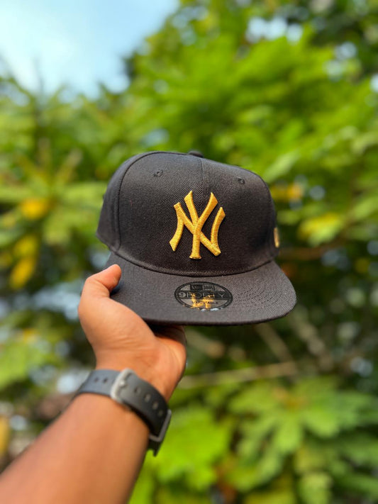 NEW ERA NEW YORK YANKEES BLACK GOLD | SNAPBACK CAP